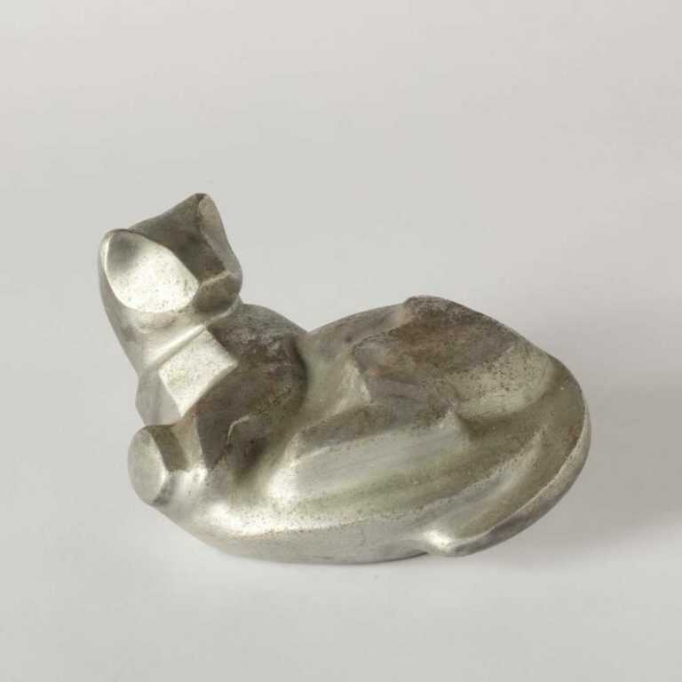 Sculpture By Dudley Vaill Talcott: Mid Sized Cat Curled Up At Childs Gallery